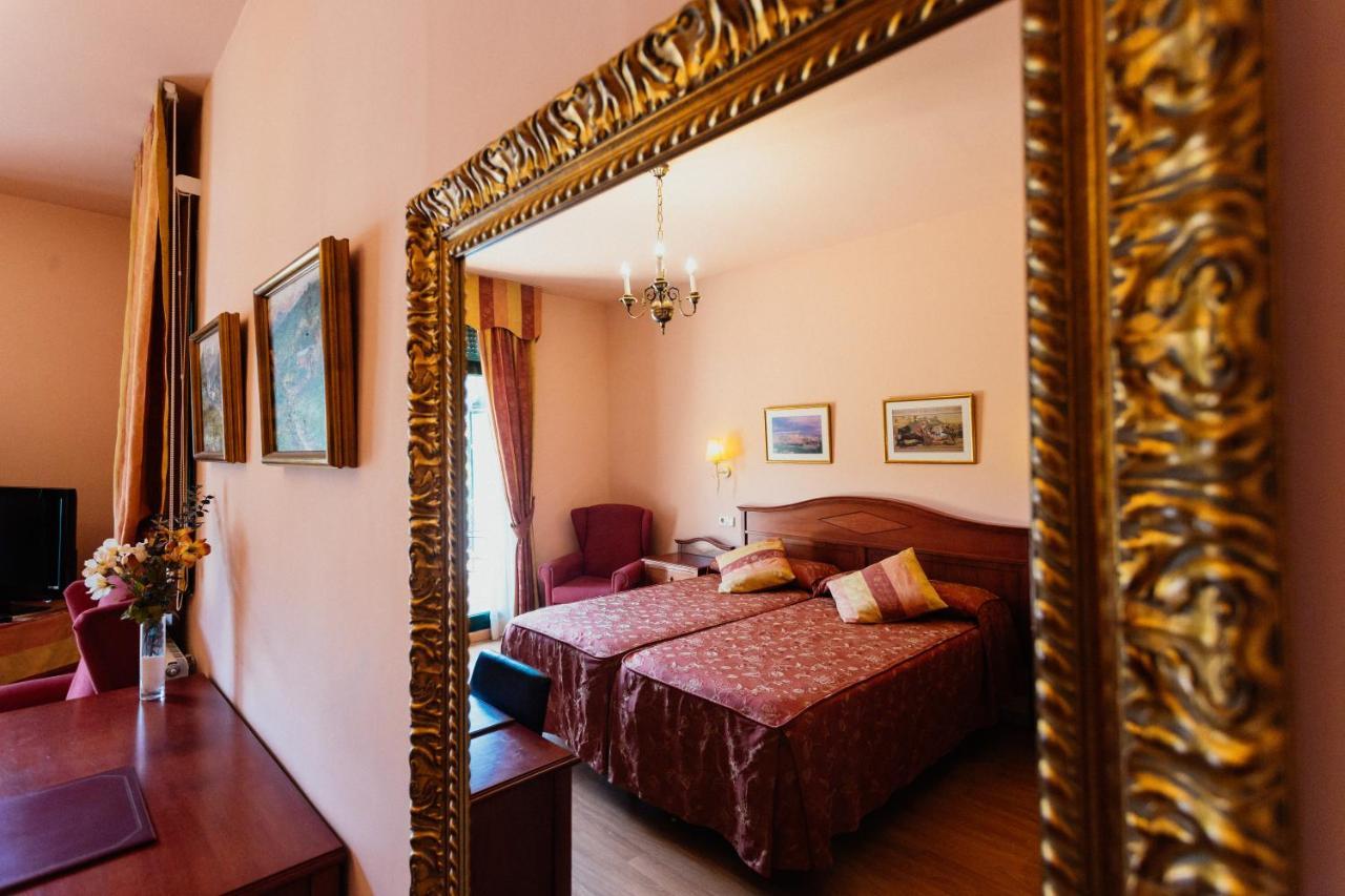 Hotel De Camprodon Εξωτερικό φωτογραφία