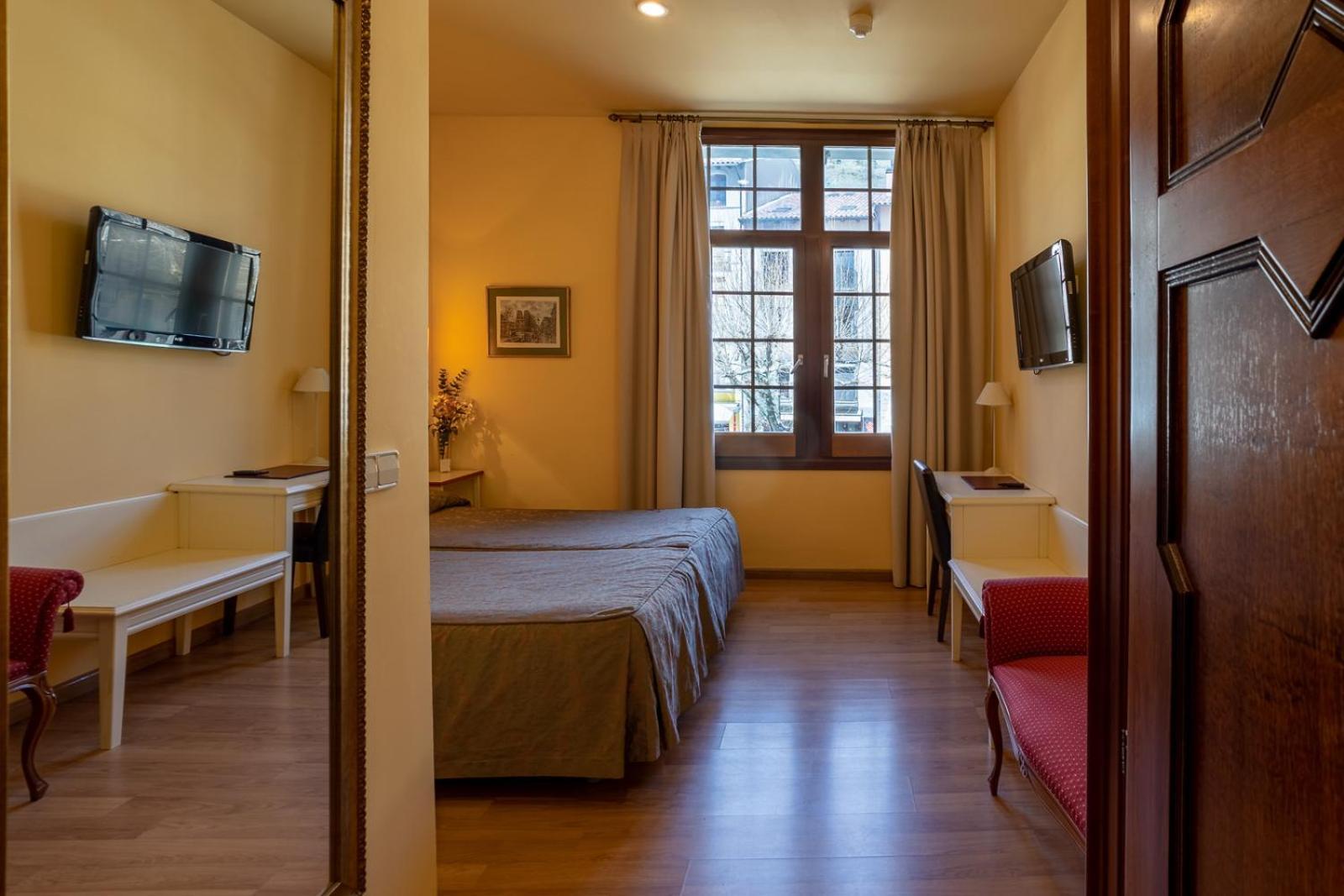 Hotel De Camprodon Εξωτερικό φωτογραφία