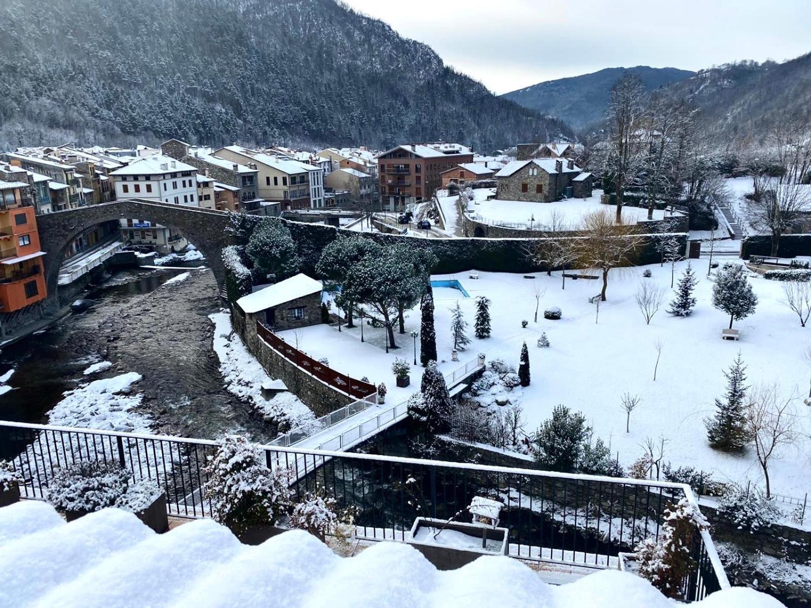 Hotel De Camprodon Εξωτερικό φωτογραφία